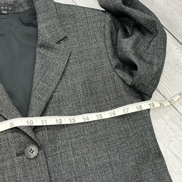 Theory Wool Blazer Women's Size 12 Black & White Pinstriped 2 Button Jacket - Picture 8 of 9